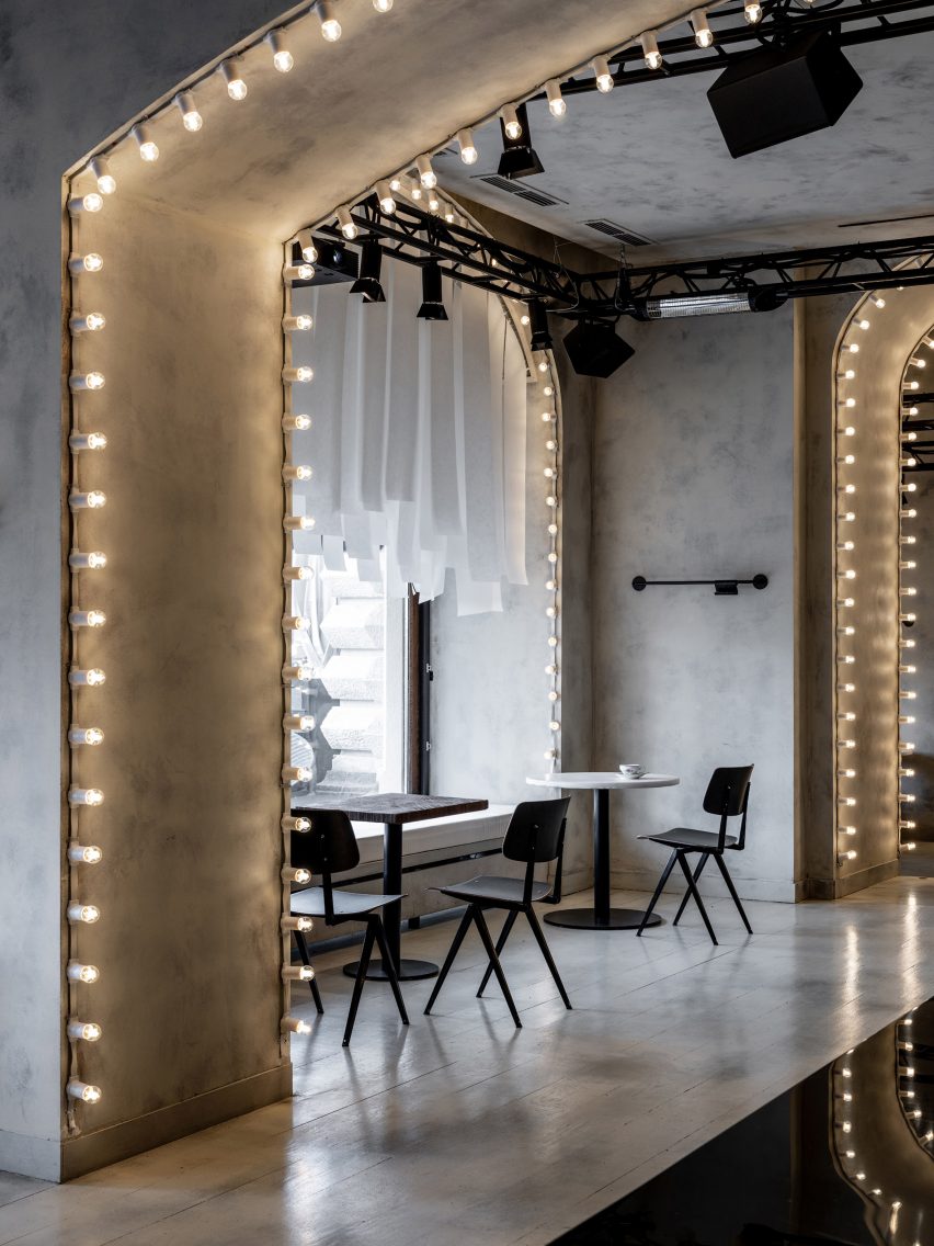 Sundukovy Sisters use reflective surfaces to illuminate Moscow bar