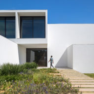 House of Courtyards by Bloco Arquitetos