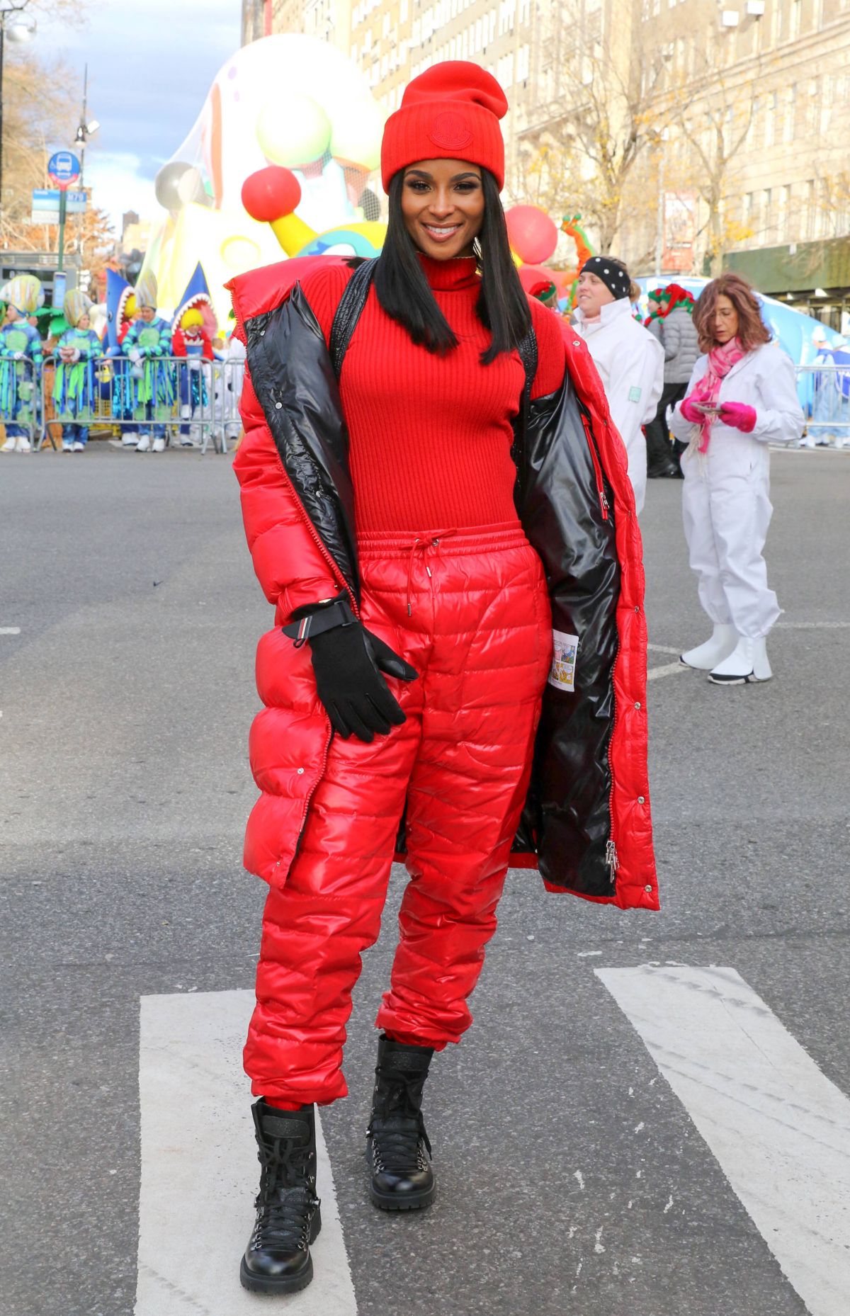 ©BAUER-GRIFFIN.COM

Ciara attends the 93rd Annual Macy's Thanksgiving Day Parade

NON-EXCLUSIVE   September 24, 2019
Job: 191128JPB1  New York, NY
www.bauergriffin.com