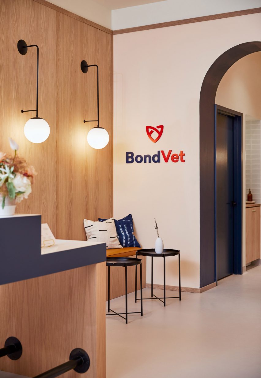 Bond Vet by Islyn Studio