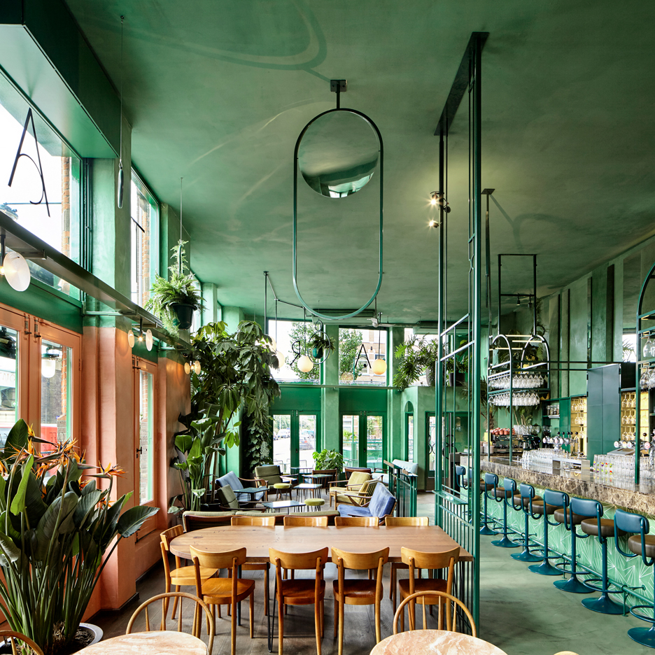 Bar Botanique in Amsterdam by Studio Modijefsky is filled with tropical plants