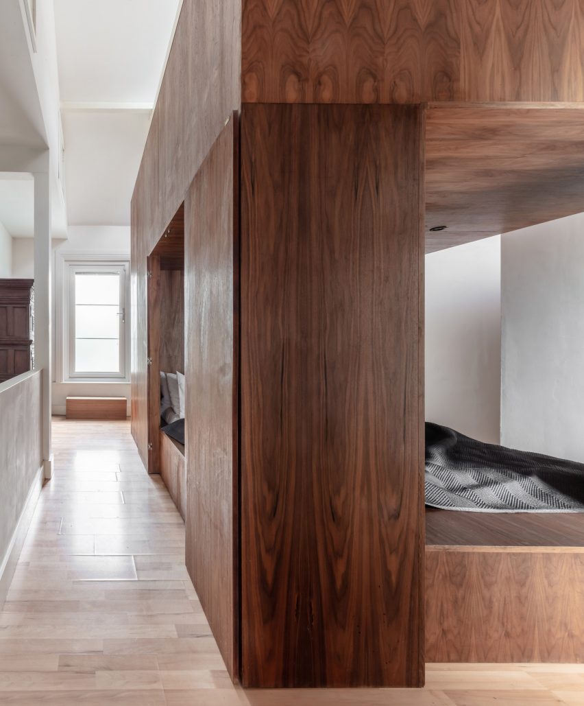 The Tri-Pod bedroom for a throuple by Scott Whitby Studio