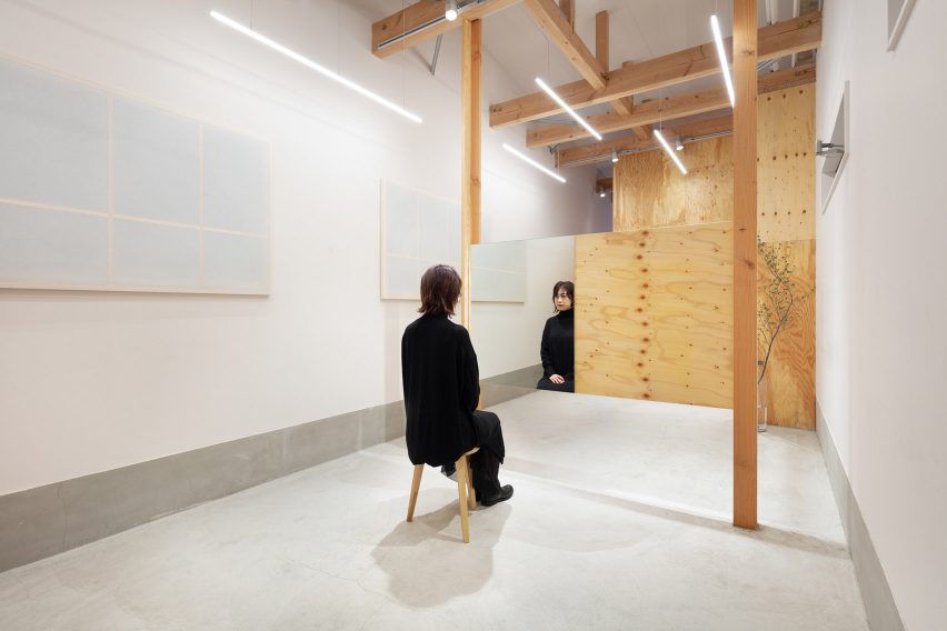 Land salon in Osaka designed by Sides Core