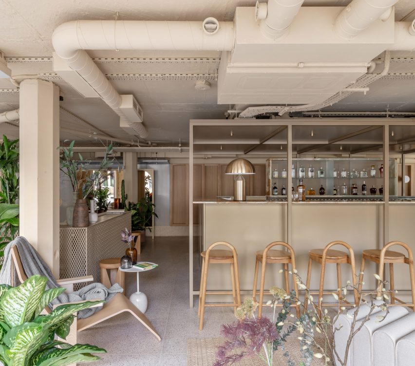 Locke at Broken Wharf hotel by Grzywinski+Pons