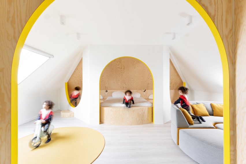 Attic conversion by Van Staeyen Interieur Architecten