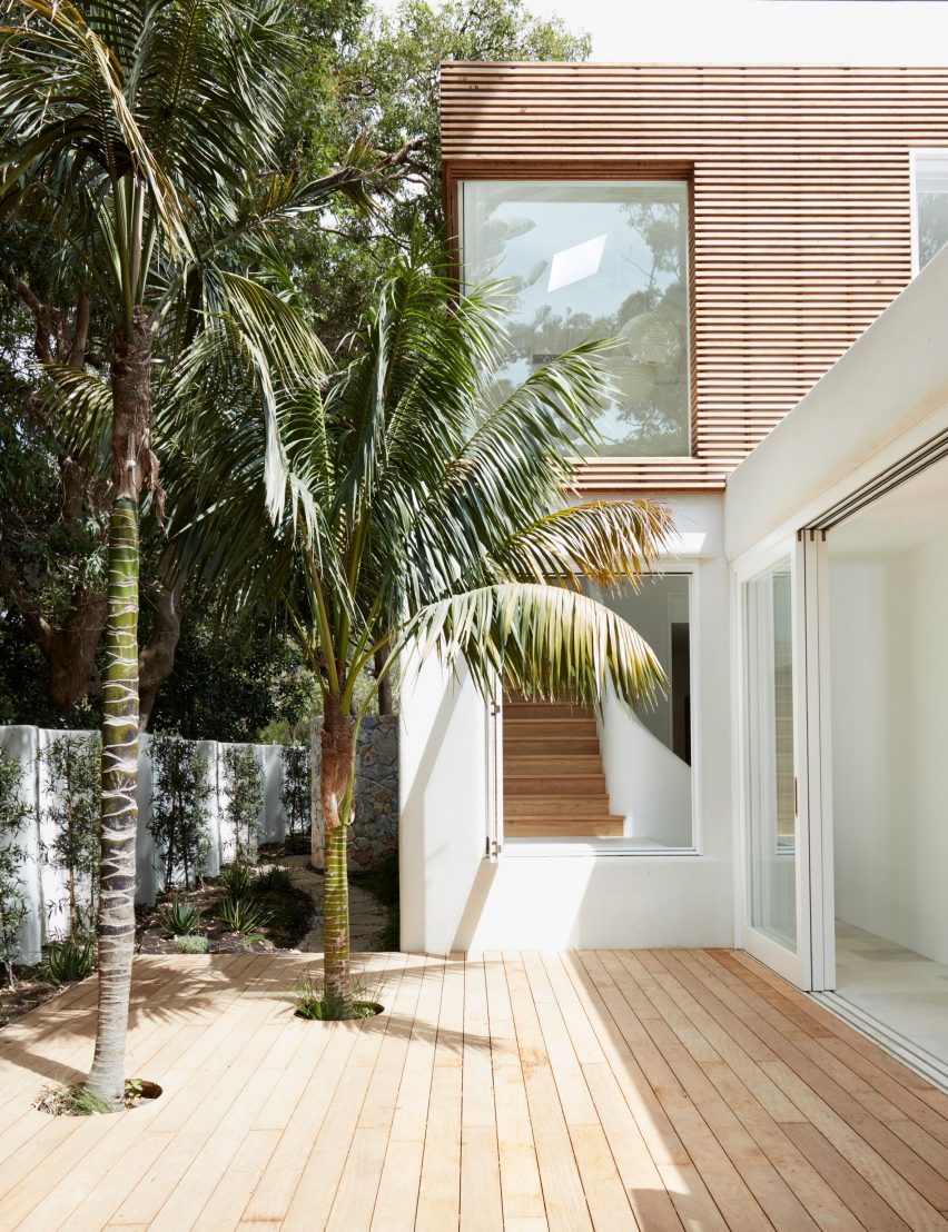 Woorak House in Palm Beach, Sydney designed by CM Studio