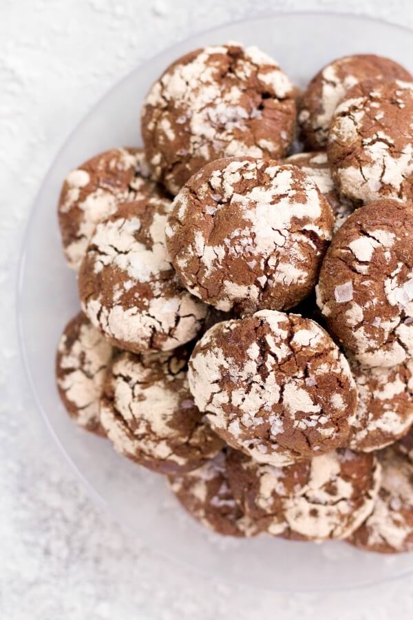 Plate of chocolate crinkle cookies.